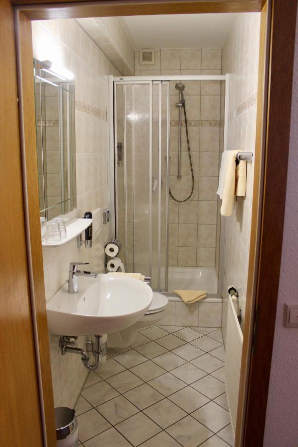 Hotel Gasthof Klusmeyer Bielefeld Bagian luar foto