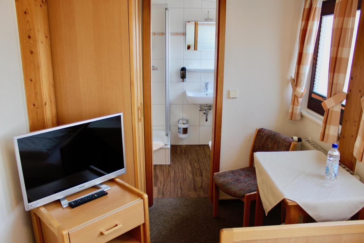Hotel Gasthof Klusmeyer Bielefeld Bagian luar foto