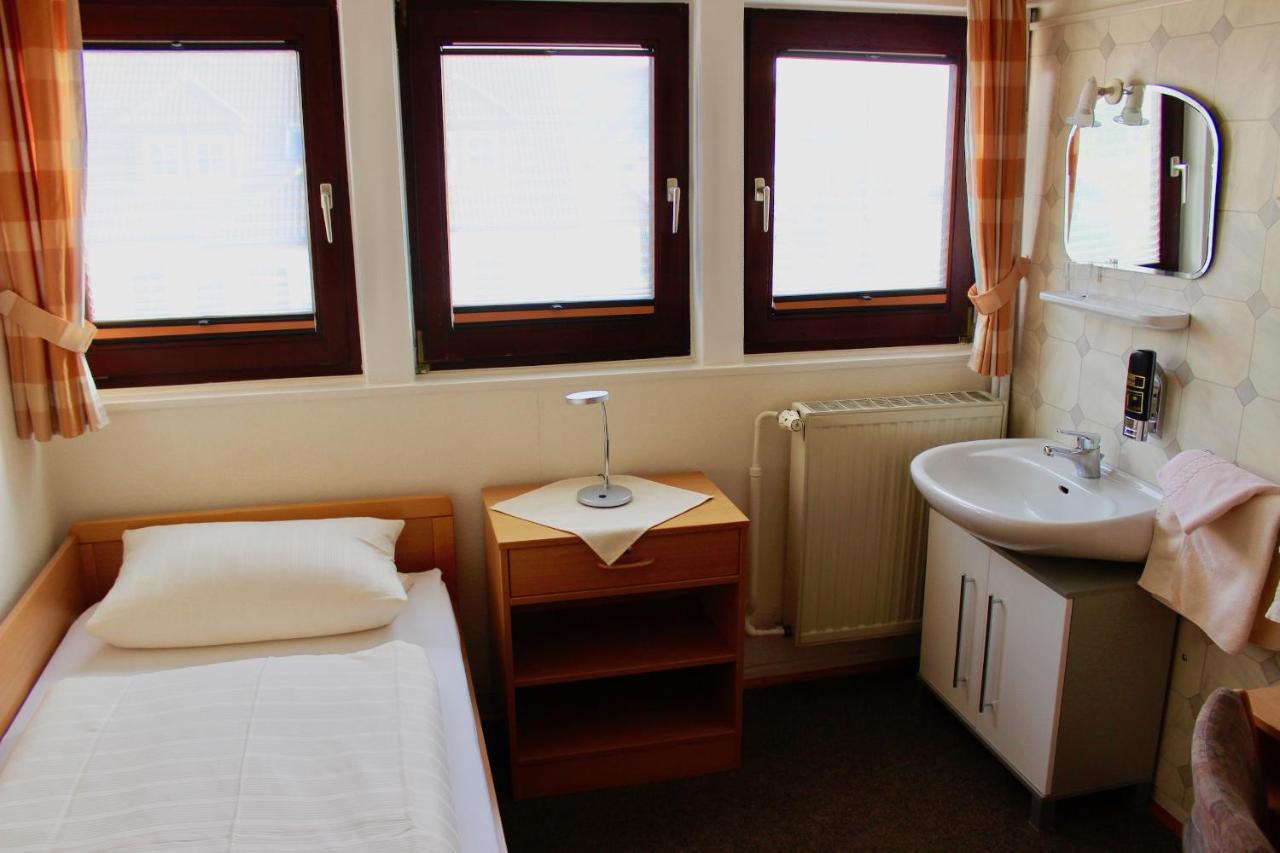 Hotel Gasthof Klusmeyer Bielefeld Bagian luar foto